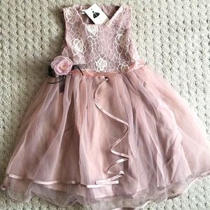 NWT Girls 4T dress